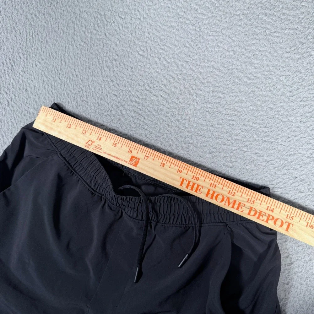 Lululemon Shorts Men Medium Black Pace Breaker 9